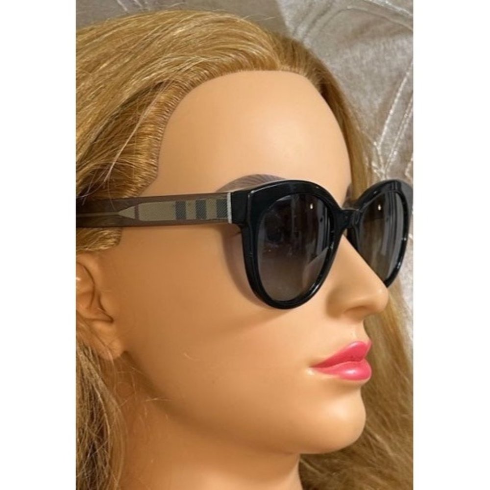 Burberry glasses Black logo fashion luxury designer